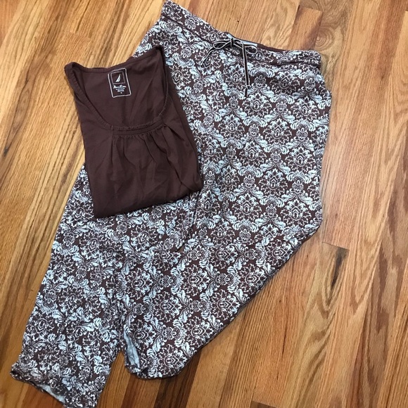 ▪️Nautica Pajama Set - Picture 1 of 7